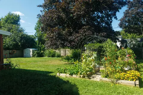 Exterior - 936 Estes St, Gurnee, IL 60031 photo 8 of 9