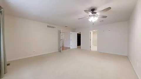 Bedroom - 2107 Crossgate Ct, Champaign, IL 61822 photo 3 of 12