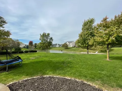 Exterior - 2107 Crossgate Ct, Champaign, IL 61822 photo 10 of 11