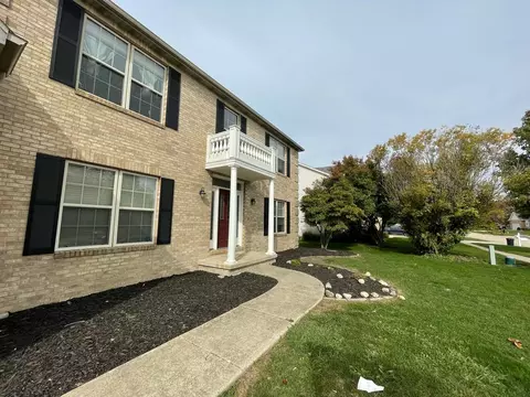 Exterior - 2107 Crossgate Ct, Champaign, IL 61822 photo 3 of 11