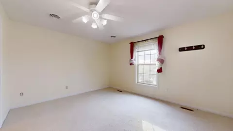 Bedroom - 2107 Crossgate Ct, Champaign, IL 61822 photo 8 of 12