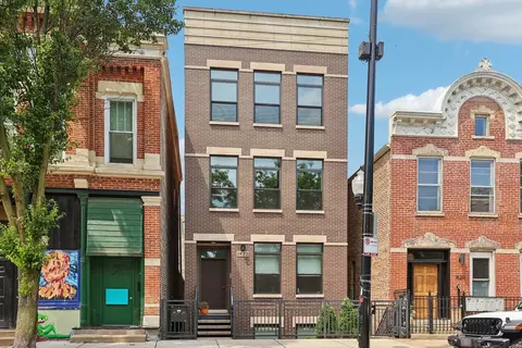 1822 S Throop St #1, Chicago, IL 60608