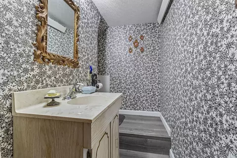 Bath - 2115 Maple Rd, Joliet, IL 60432 photo 2 of 2