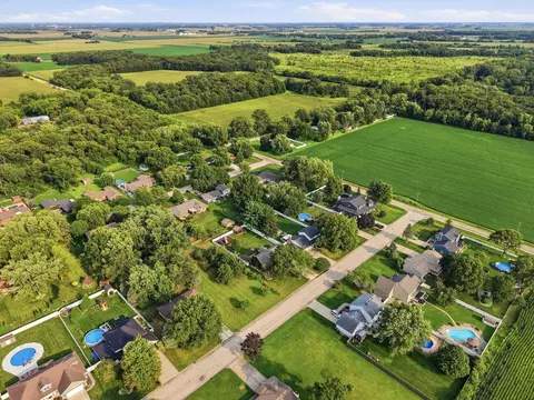 View/Area - 8 Woodside Ave, Kankakee, IL 60901 photo 4 of 7