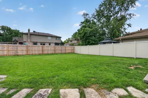 Exterior - 11045 Daniel Trl, Mokena, IL 60448 photo 6 of 6