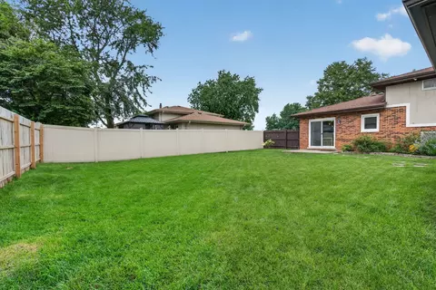 Exterior - 11045 Daniel Trl, Mokena, IL 60448 photo 5 of 6