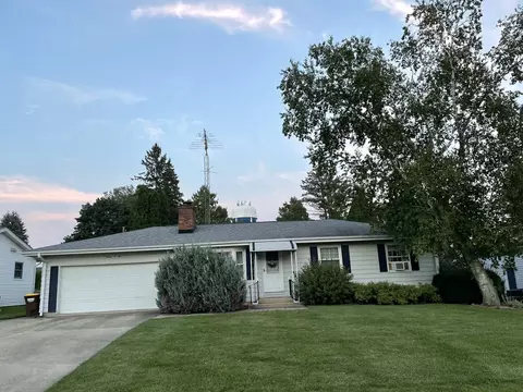 705 Obrien St, Harvard, IL 60033 photo 3