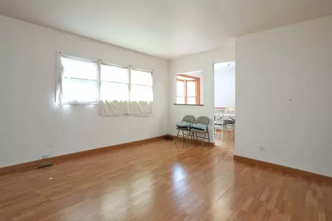 Living - 2055 Shepard Rd, Hoffman Estates, IL 60169 photo 3 of 3