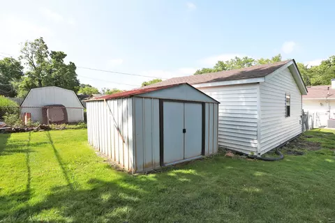 Exterior - 2055 Shepard Rd, Hoffman Estates, IL 60169 photo 8 of 8