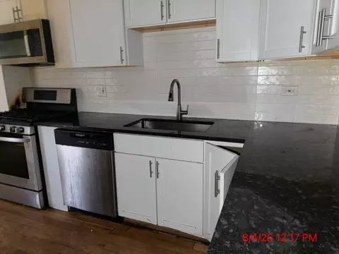 7430 S Champlain Ave, Chicago, IL 60619 photo 8
