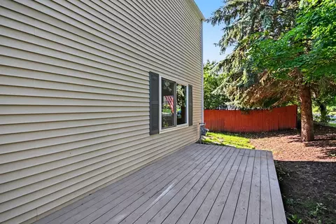 Exterior - 1033 Symphony Dr, Aurora, IL 60504 photo 3 of 3