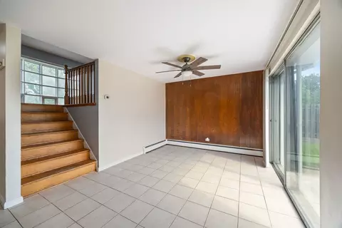 Living - 8837 Robin Dr, Des Plaines, IL 60016 photo 6 of 8