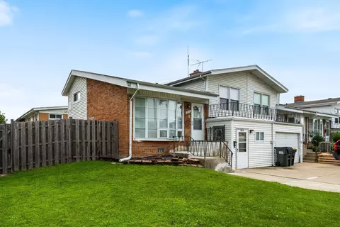 Other - 8837 Robin Dr, Des Plaines, IL 60016 photo 1 of 4