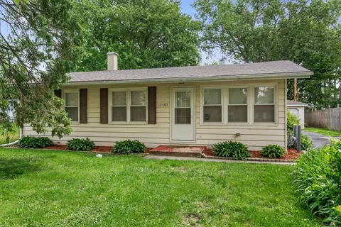 Exterior - 15403 Cherry Ln, Markham, IL 60428 photo 2 of 5