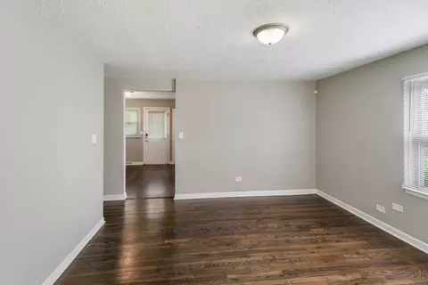 Living - 15403 Cherry Ln, Markham, IL 60428 photo 1 of 2