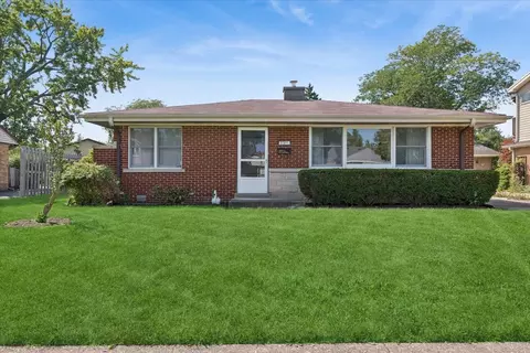 7311 Lake St, Morton Grove, IL 60053