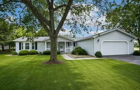 9 Hialeah Ct, Grayslake, IL 60030
