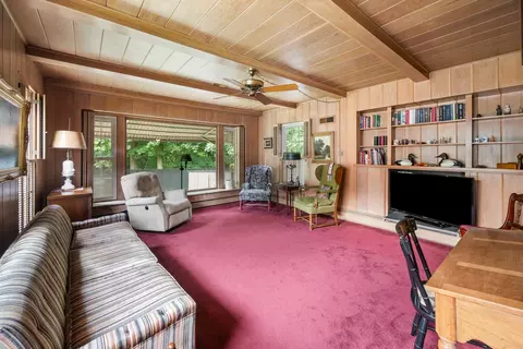 Living - 2601 12th St, Moline, IL 61265 photo 7 of 10
