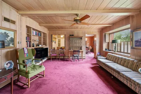 Living - 2601 12th St, Moline, IL 61265 photo 8 of 10
