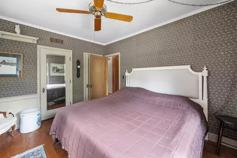 Bedroom - 2601 12th St, Moline, IL 61265 photo 5 of 7