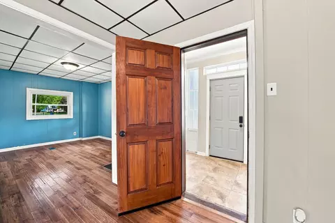 Entry Way - 803 North St, Mazon, IL 60444 photo 1 of 2