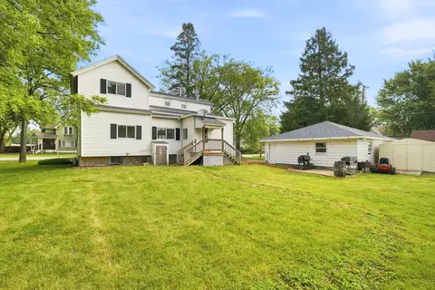 Exterior - 803 North St, Mazon, IL 60444 photo 6 of 9