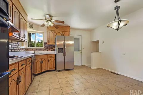 Kitchen - 412 Warren Rd, Glenview, IL 60025 photo 1 of 2