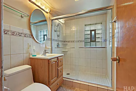 Bath - 412 Warren Rd, Glenview, IL 60025 photo 2 of 2