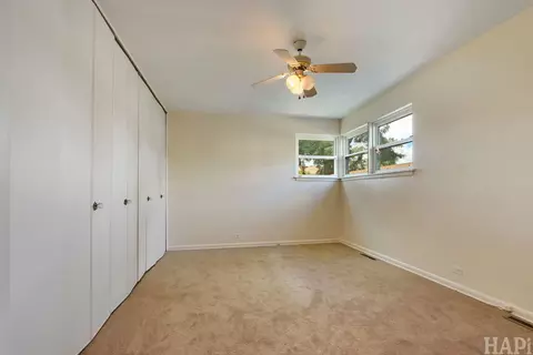 Bedroom - 412 Warren Rd, Glenview, IL 60025 photo 1 of 6