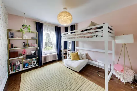 Bedroom - 943 Monroe Ave, River Forest, IL 60305 photo 4 of 5