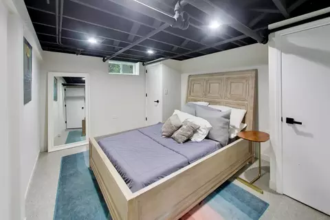Bedroom - 943 Monroe Ave, River Forest, IL 60305 photo 5 of 5