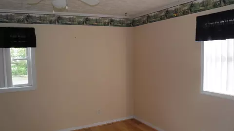 Bedroom - 2399 105th St, Aledo, IL 61231 photo 1 of 2