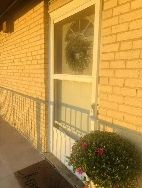 605 N Wolf Rd #B9, Hillside, IL 60162 photo 2