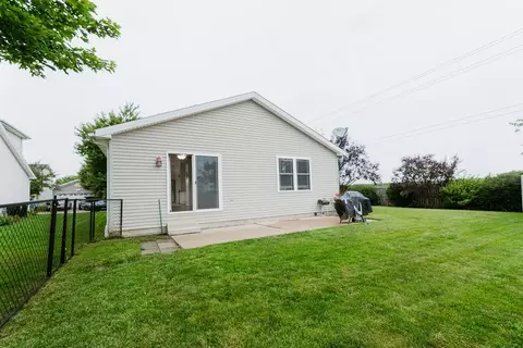 Exterior - 3413 Mcniff Dr, Bloomington, IL 61704 photo 14 of 17
