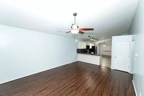 Living - 3413 Mcniff Dr, Bloomington, IL 61704 photo 2 of 4