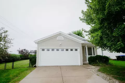 Exterior - 3413 Mcniff Dr, Bloomington, IL 61704 photo 16 of 17