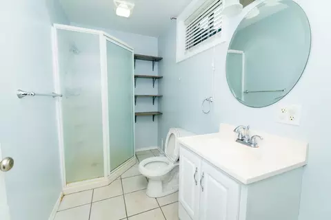 Bath - 3413 Mcniff Dr, Bloomington, IL 61704 photo 4 of 4