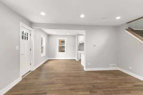 Living - 16041 Halsted St, Harvey, IL 60426 photo 3 of 4