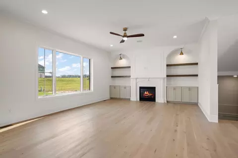 Living - 13822 Waterleaf Dr, Saint John, IN 46373 photo 3 of 7