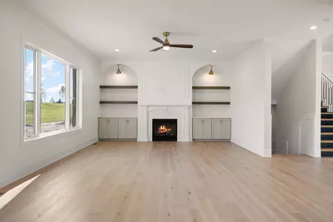 Living - 13822 Waterleaf Dr, Saint John, IN 46373 photo 4 of 7