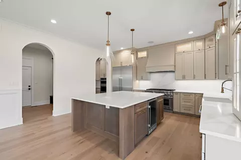 Kitchen - 13822 Waterleaf Dr, Saint John, IN 46373 photo 4 of 9
