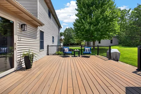 Exterior - 9123 Hardesty Run, Bloomington, IL 61705 photo 6 of 16