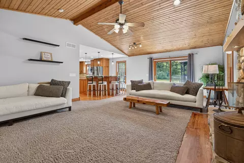 Living - 9123 Hardesty Run, Bloomington, IL 61705 photo 5 of 6