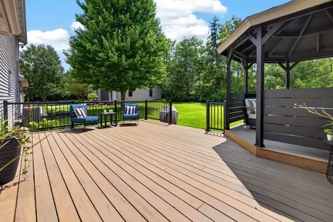 Exterior - 9123 Hardesty Run, Bloomington, IL 61705 photo 5 of 16
