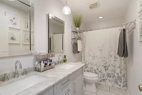 Bath - 1507 Sunset Dr, Mchenry, IL 60051 photo 1 of 1