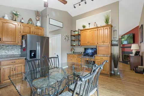 Kitchen - 1507 Sunset Dr, Mchenry, IL 60051 photo 3 of 3