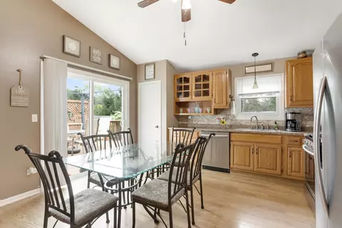 Kitchen - 1507 Sunset Dr, Mchenry, IL 60051 photo 1 of 3