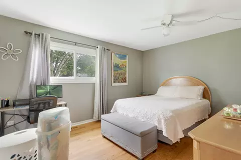 Bedroom - 1507 Sunset Dr, Mchenry, IL 60051 photo 1 of 2