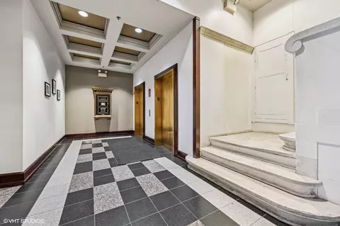 Entry Way - 6 E Monroe St #500, Chicago, IL 60603 photo 1 of 3