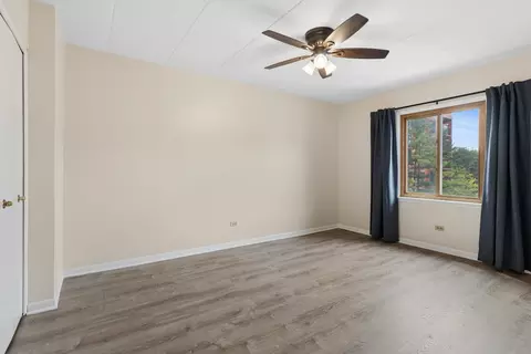 Bedroom - 900 S River Rd #4F, Des Plaines, IL 60016 photo 2 of 4